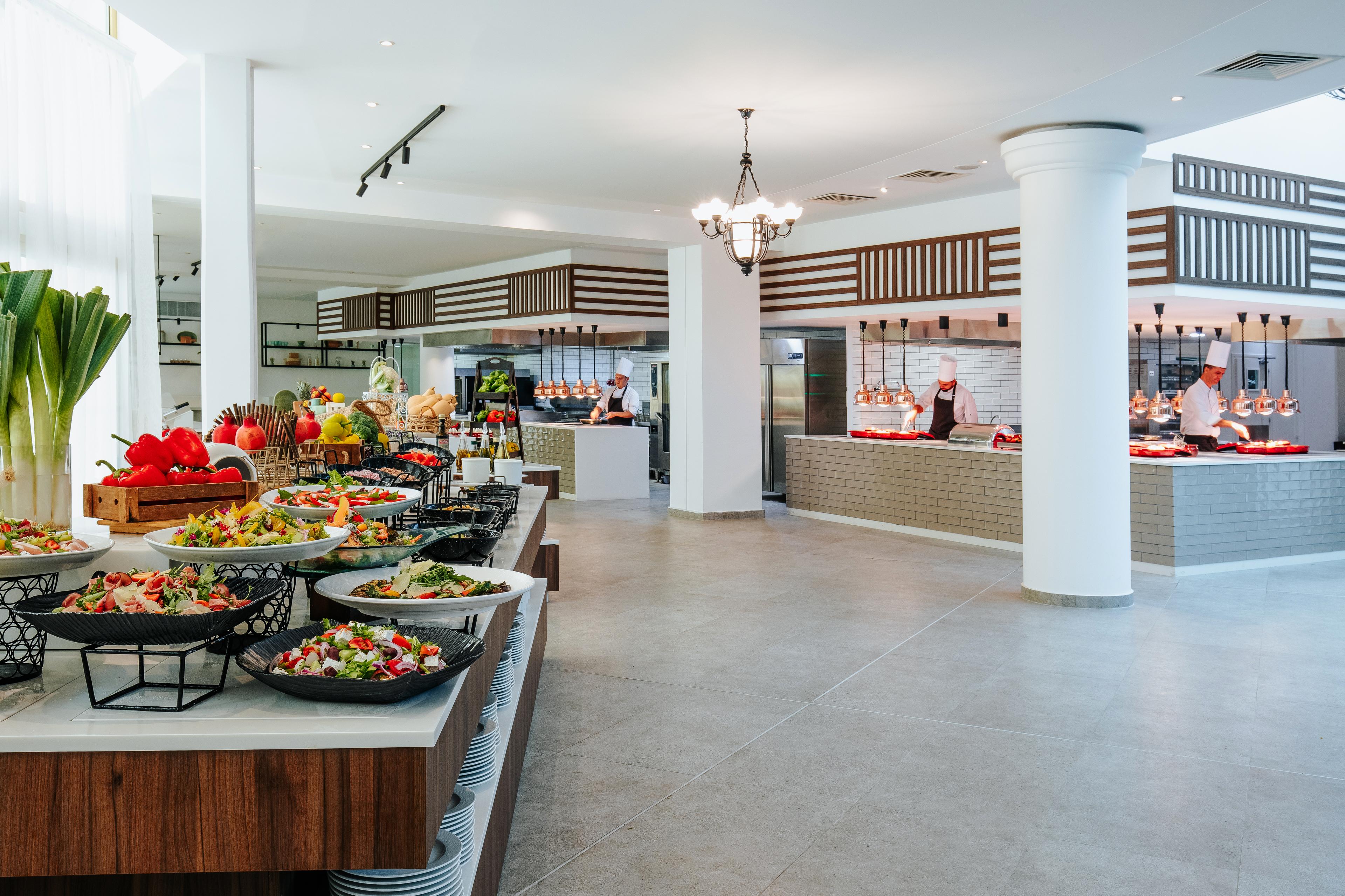 Louis Imperial Beach Пафос Екстер'єр фото