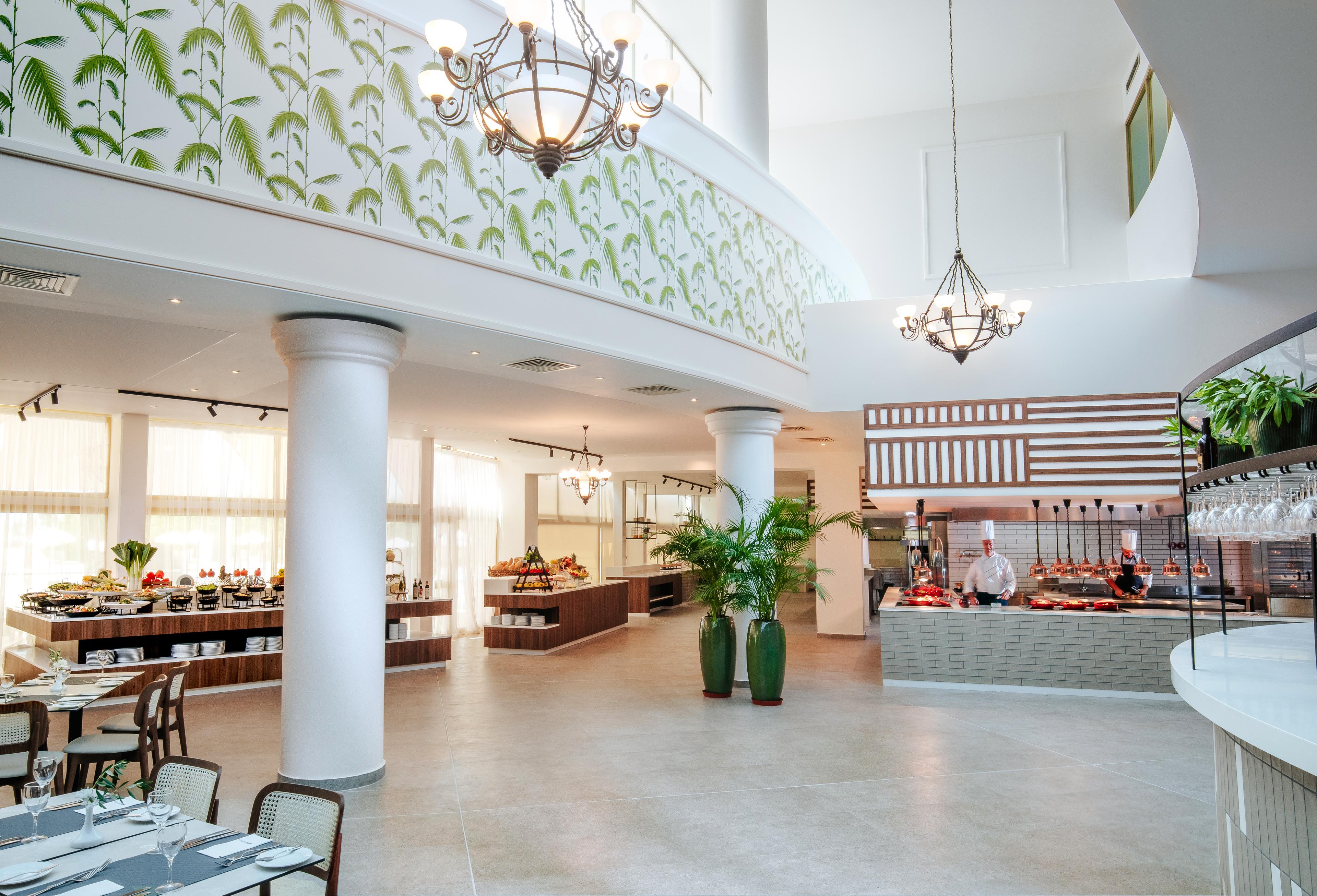 Louis Imperial Beach Пафос Екстер'єр фото